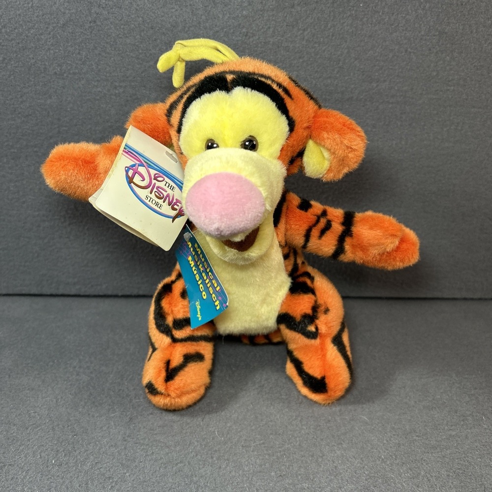 Vintage Disney Store Tigger Musical Plush Pull Tail Works w/ Tags